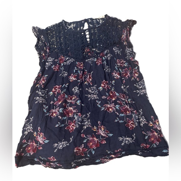 Jolt Tops - Jolt navy blue floral women’s short sleeve top